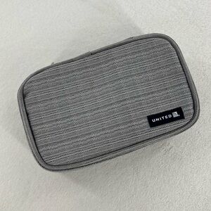 United Airlines Amenity Bag